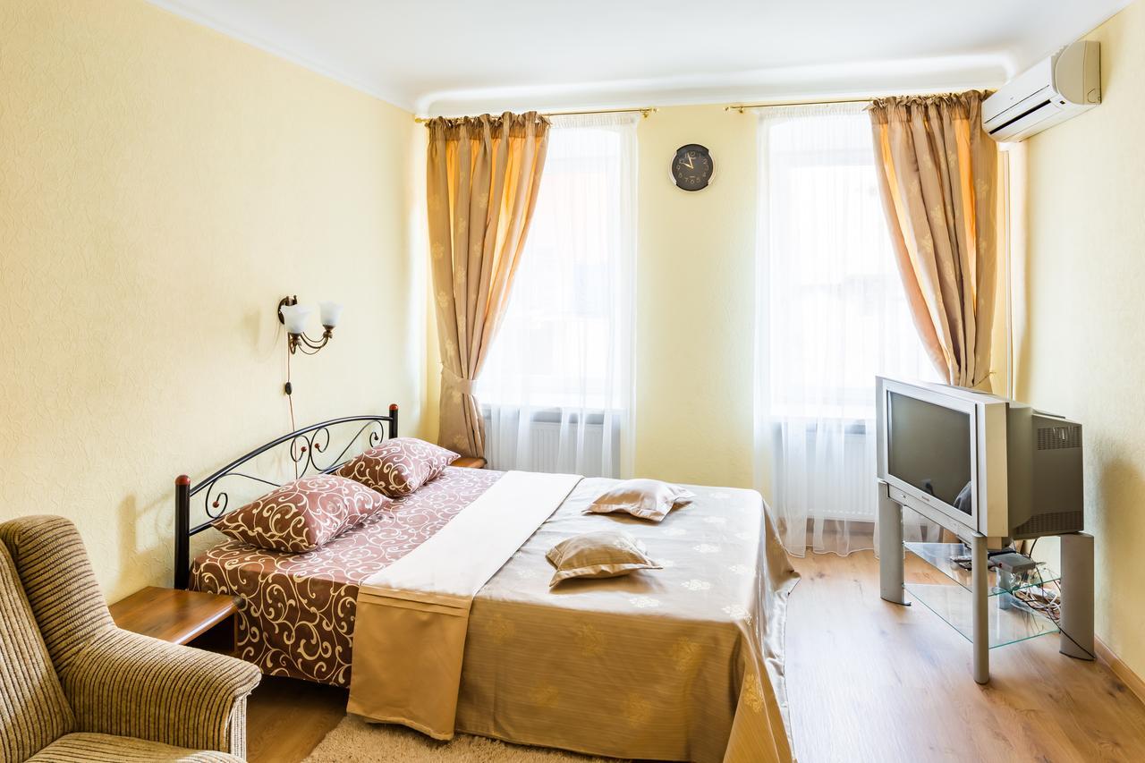 Apartment Krakivska 15 Lviv Dış mekan fotoğraf