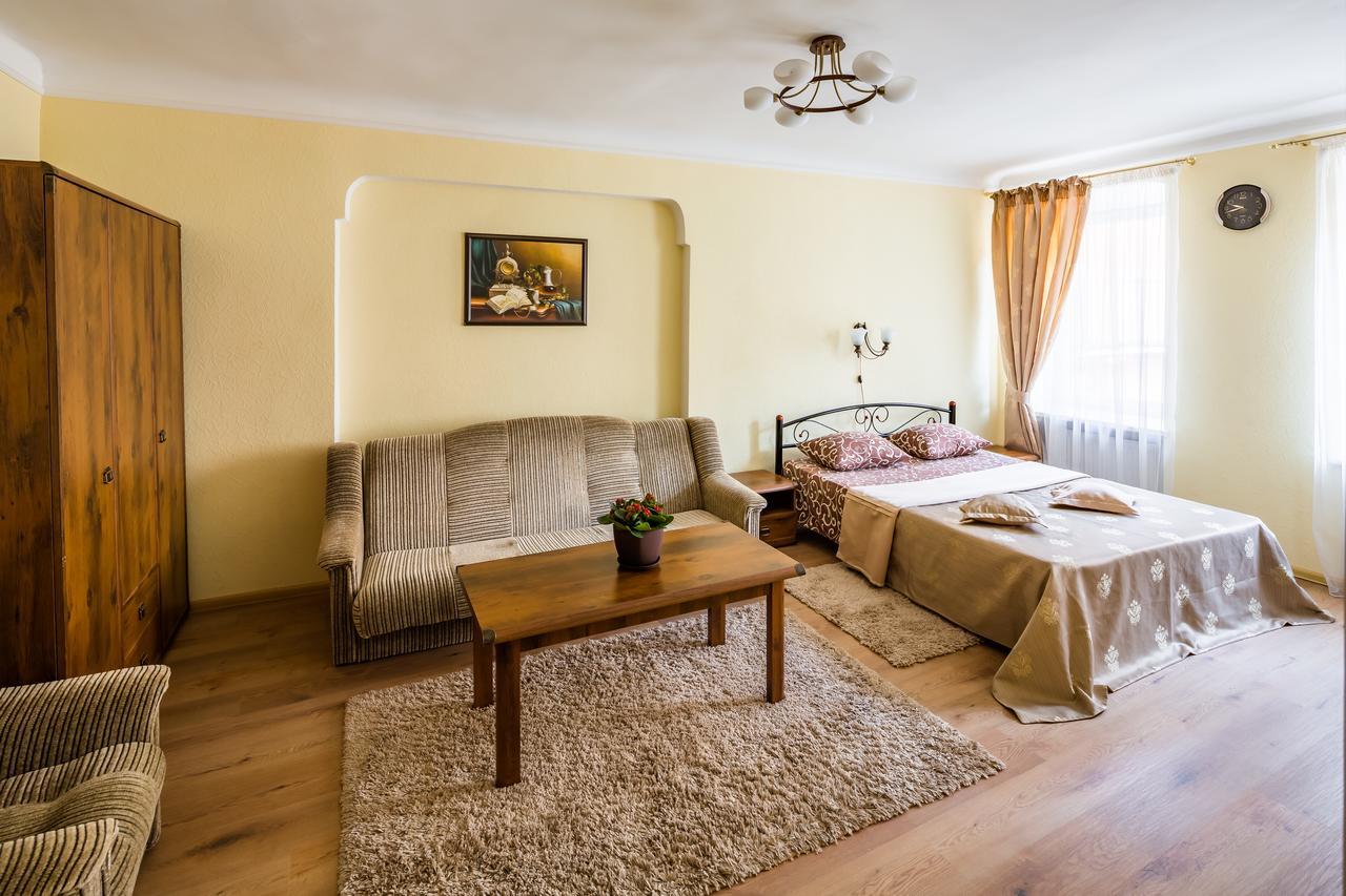 Apartment Krakivska 15 Lviv Dış mekan fotoğraf